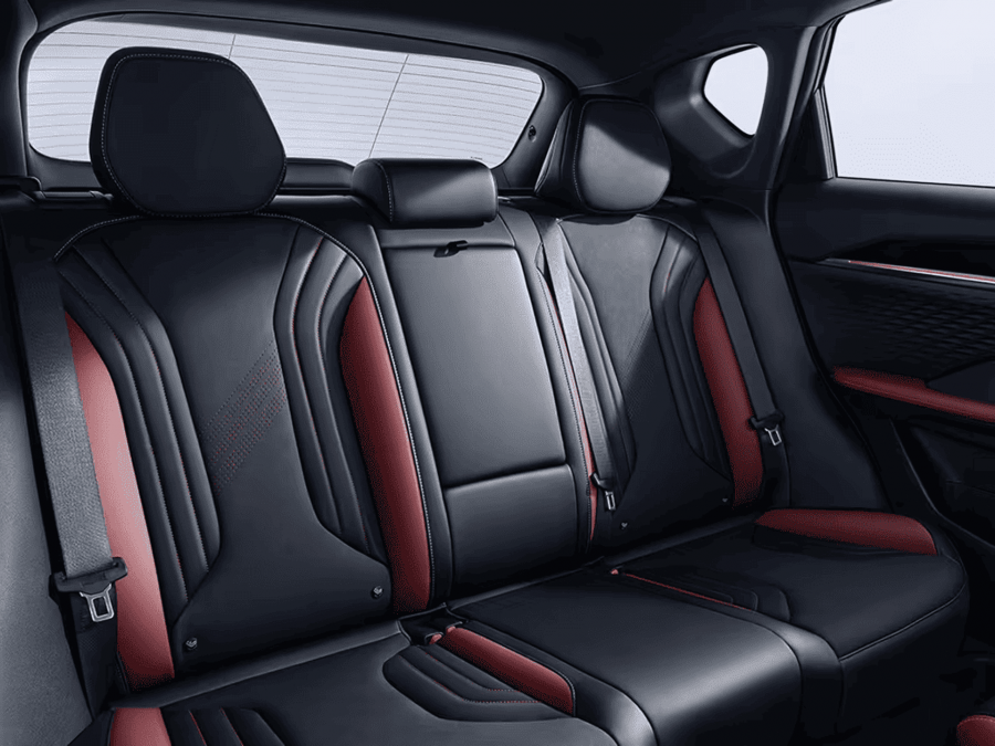 Автомобиль Geely Новый Coolray